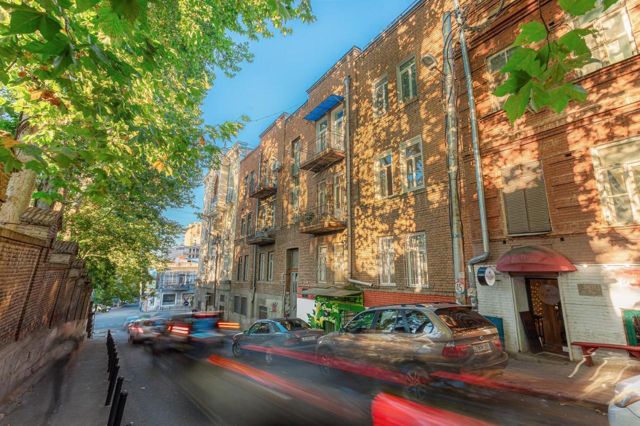 Tbilisi Home,View On Gvinis Karkhana Wine Factory Esterno foto